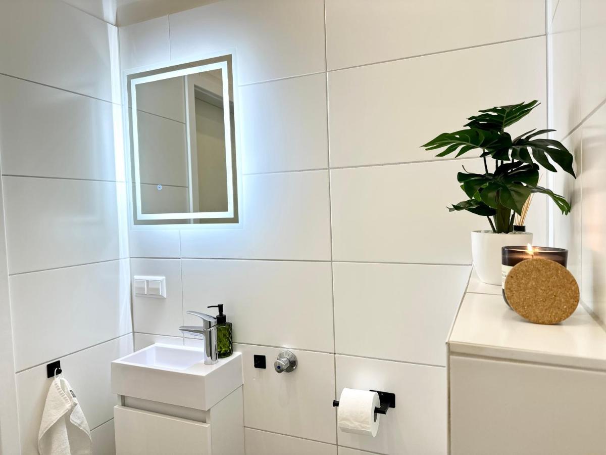 Mystay: Zentral I Design I Prime I Gaeste Wc ไฮเดลเบิร์ก ภายนอก รูปภาพ